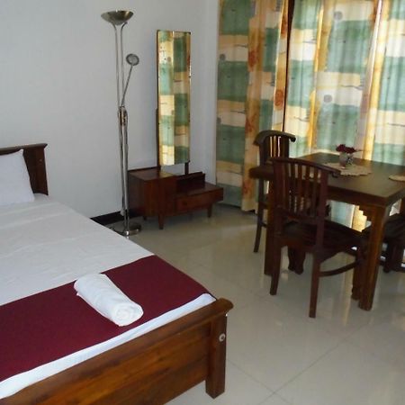 Jmf Hotel Negombo Exterior foto