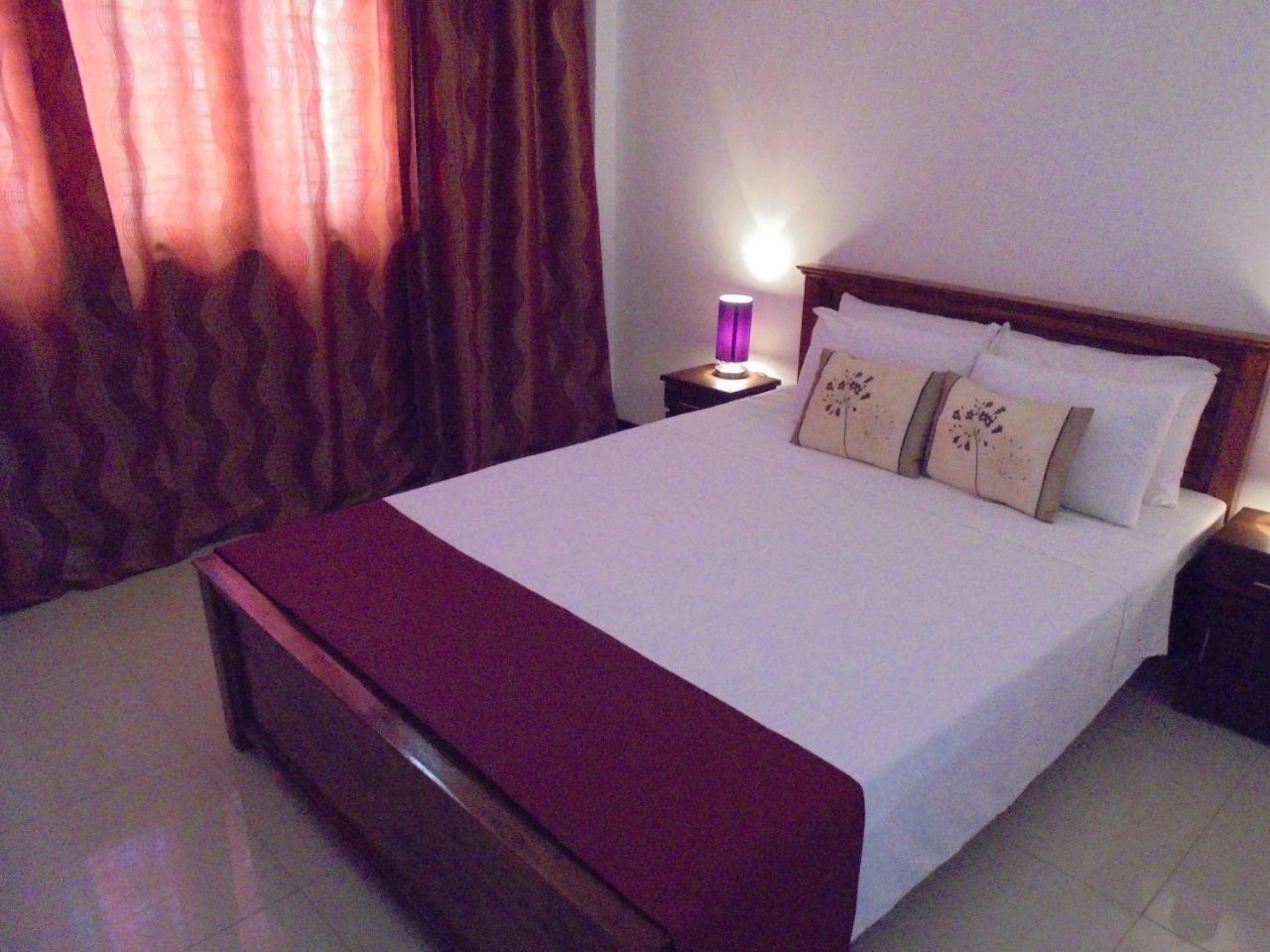 Jmf Hotel Negombo Exterior foto